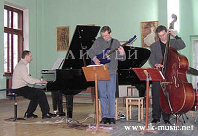 leuta-kosinskiy-barabolya_apr2003.jpg